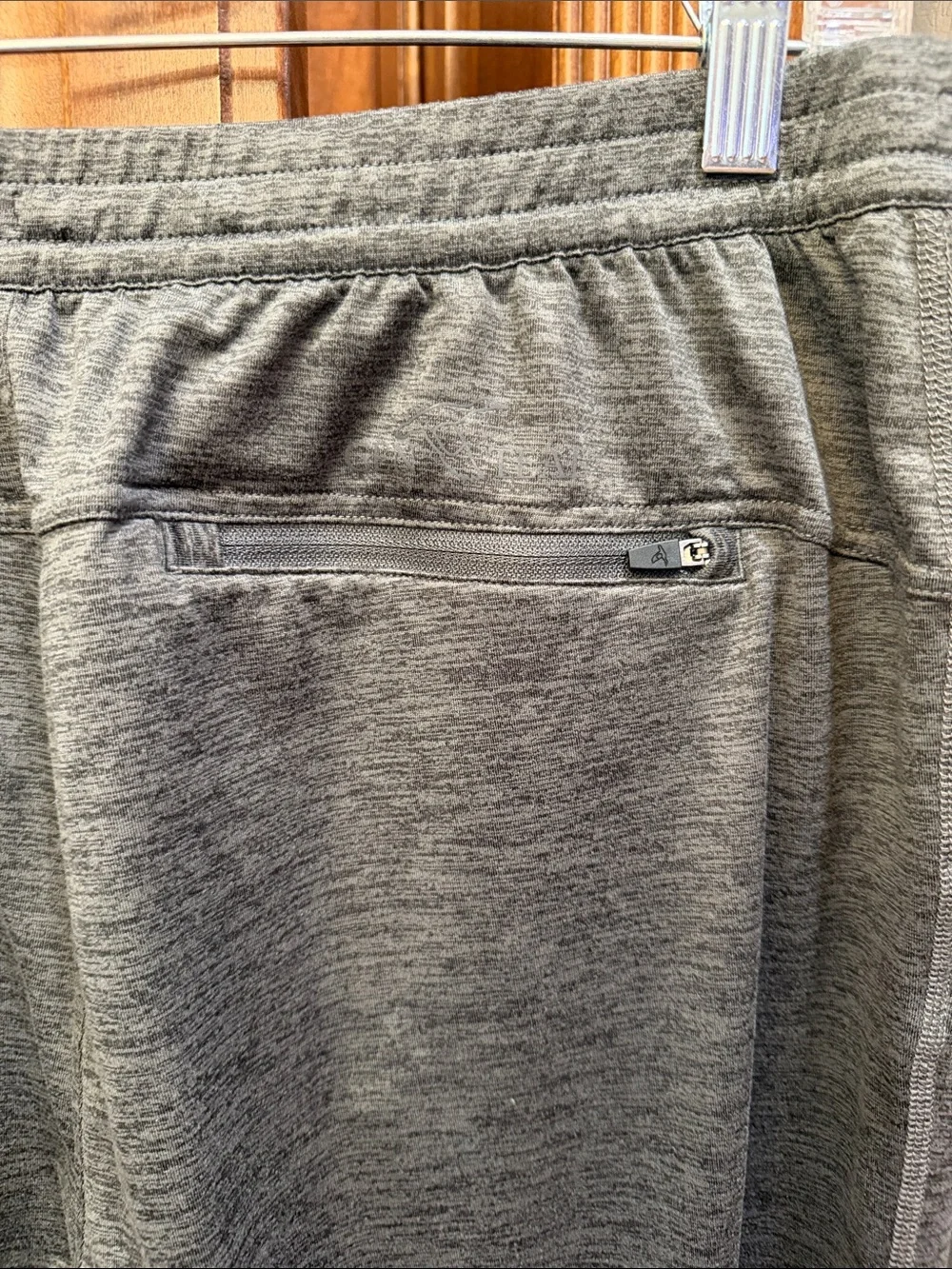 Genteal versatile gray